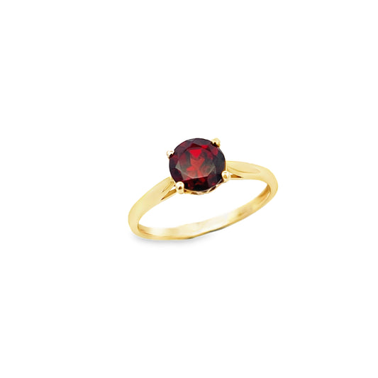 9ct Garnet Ring