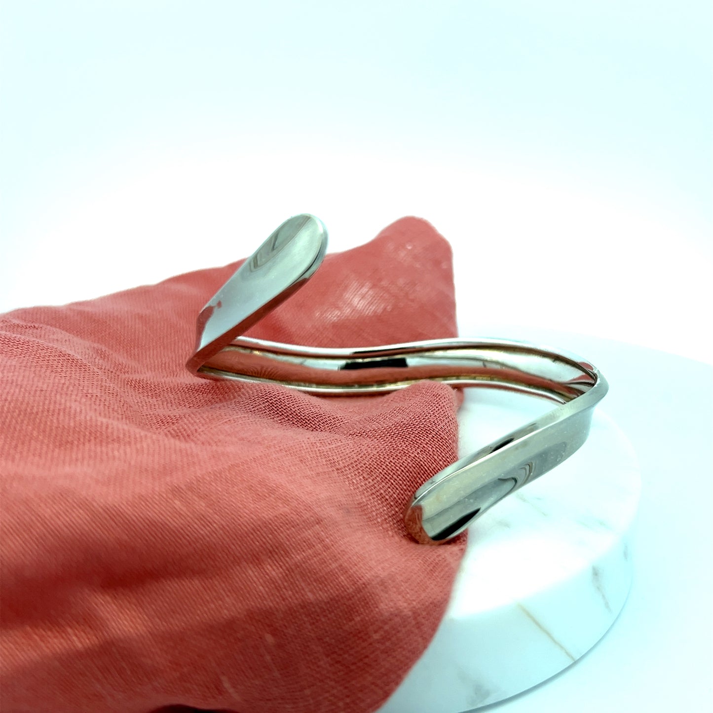 Elegant Silver Wave Bracelet
