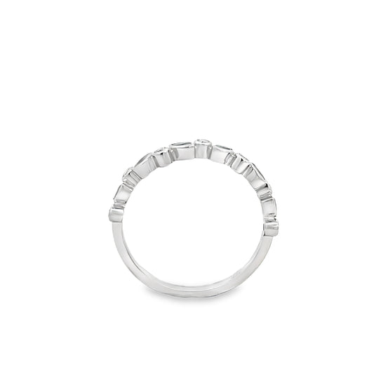 9ct White Gold Emerald & Diamond Ring