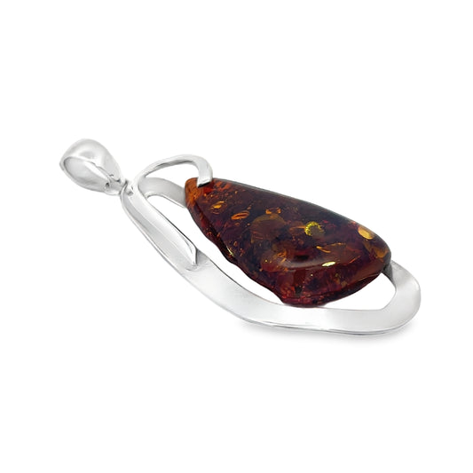 Elegant Amber Pendant in Silver