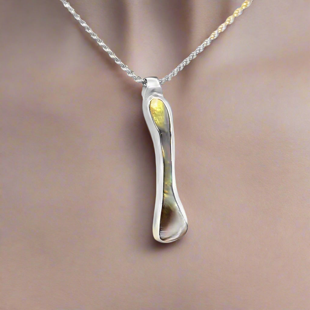 Silver Mother of Pearl Pendant