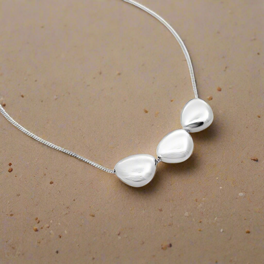Silver Tri Pebble Necklace