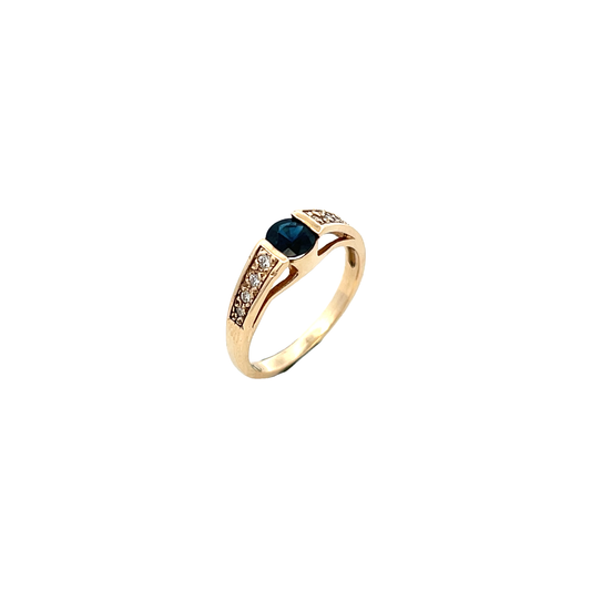 9ct Sapphire Ring