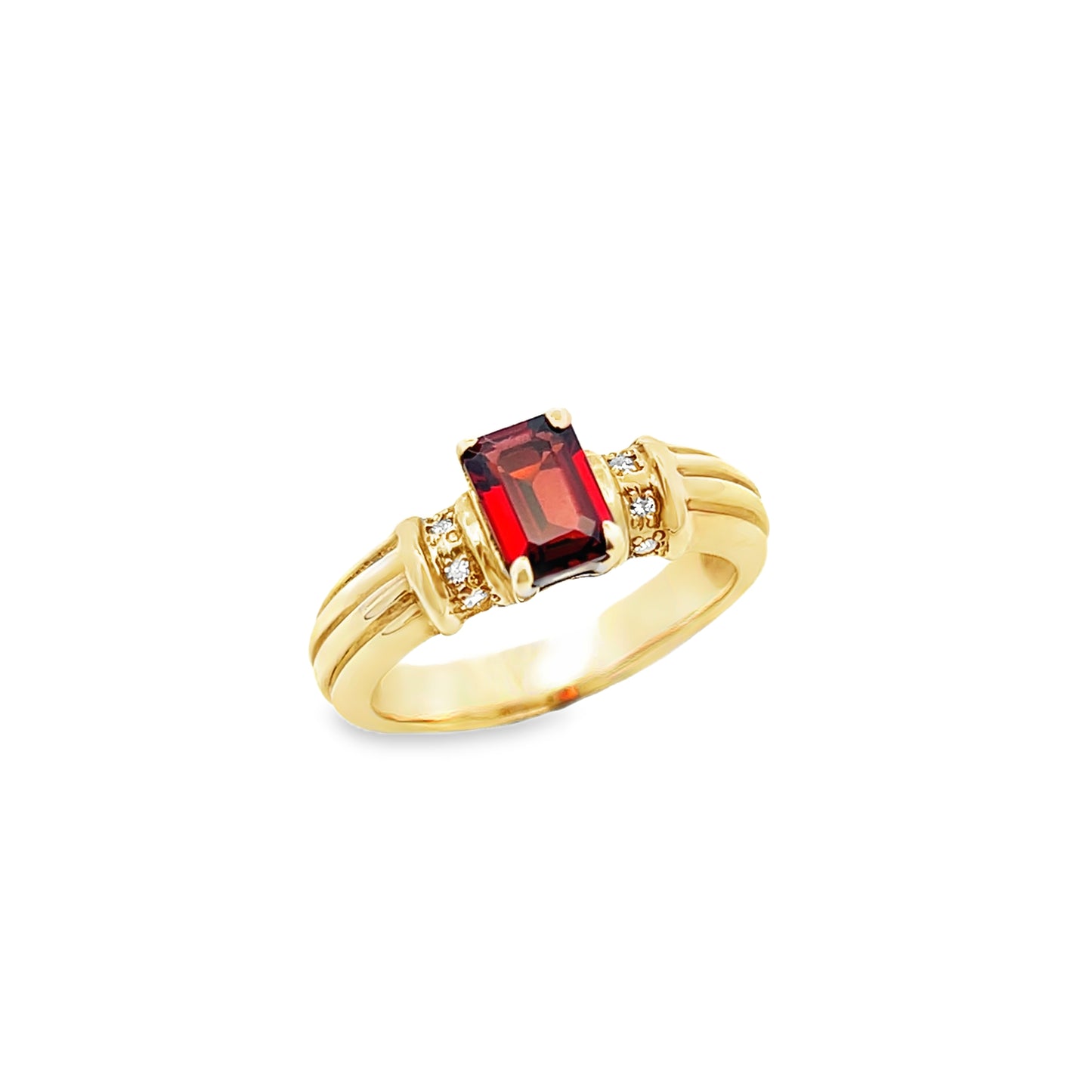 9ct Garnet and Diamond Ring