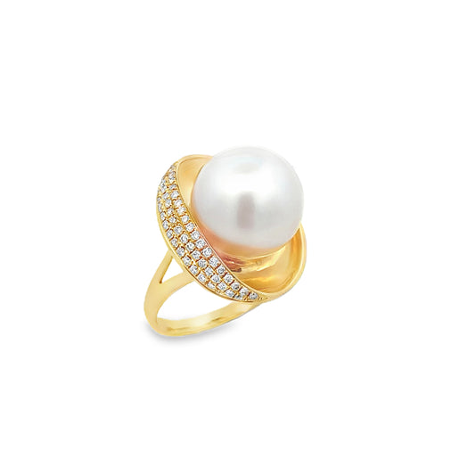 18ct Diamond and South Sea Pearl