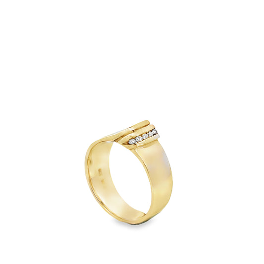 9ct Yellow Gold and Diamond Wedder Band
