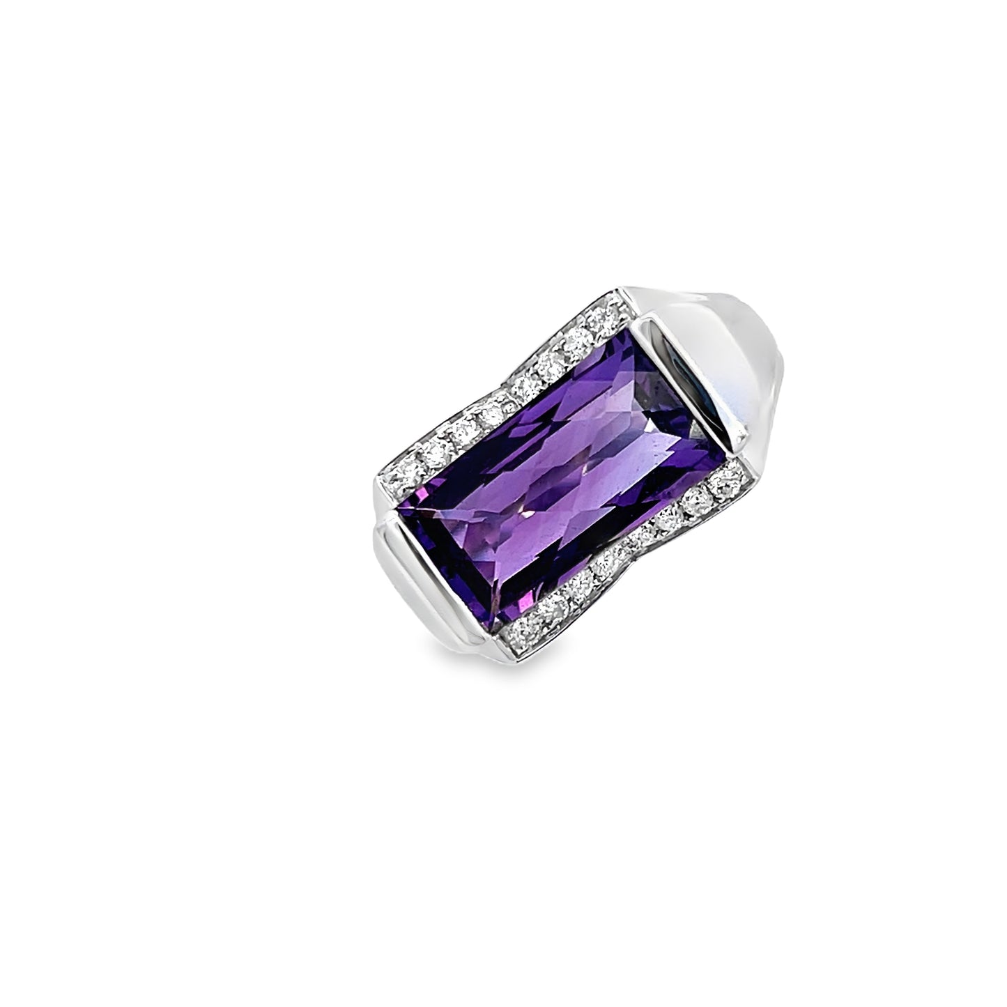 18ct Amethyst and Diamond Ring