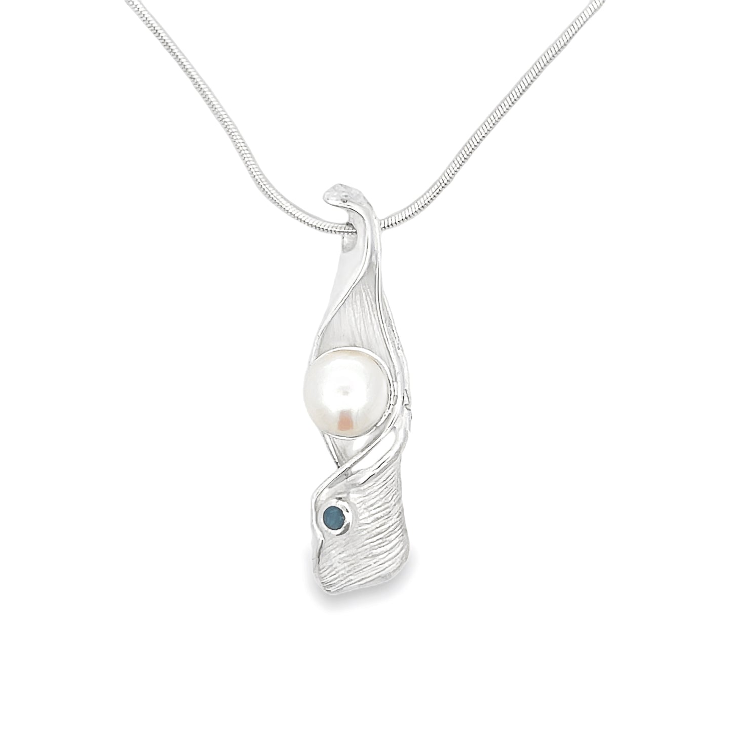 Fresh Water Pearl and Sapphire Necklace