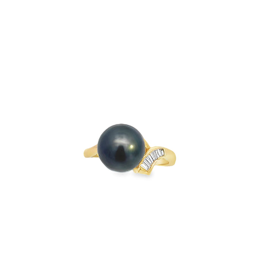 18ct Black Tahitain Pearl and Diamond Ring