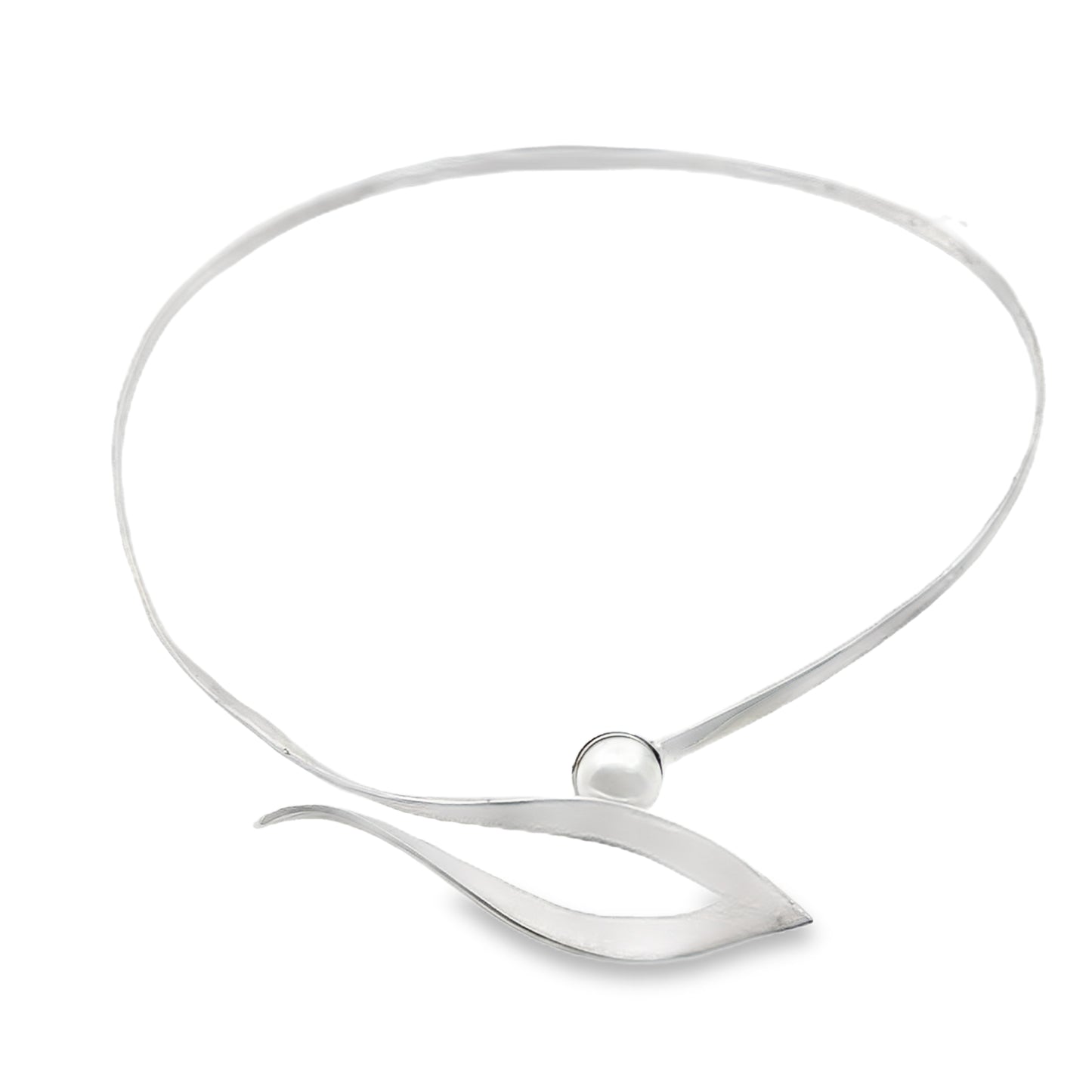 Silver Neck Cuff with Fresh Water Pearl