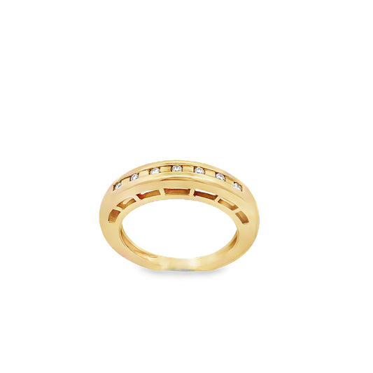 18ct Diamond Ring