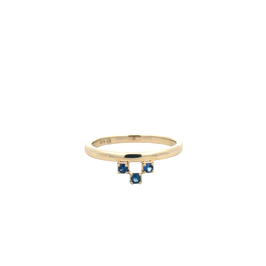 9ct Sapphire Ring