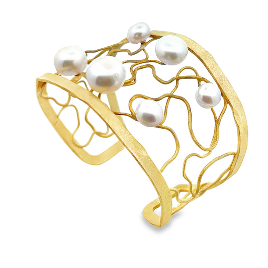 Yellow Gold Bangle Bracelet with Round Cabochon Pearls
