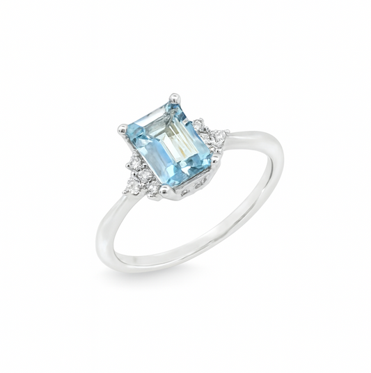9ct Aquamarine and Diamond Ring
