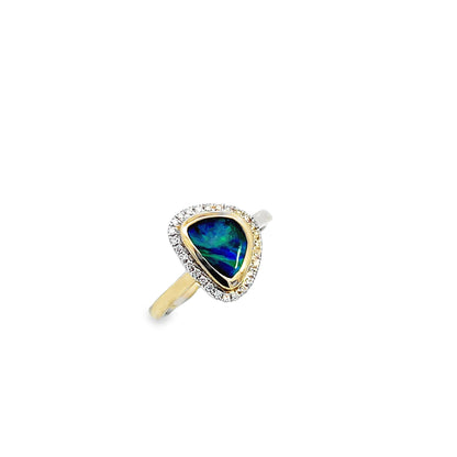 9ct Opal and Diamond Ring