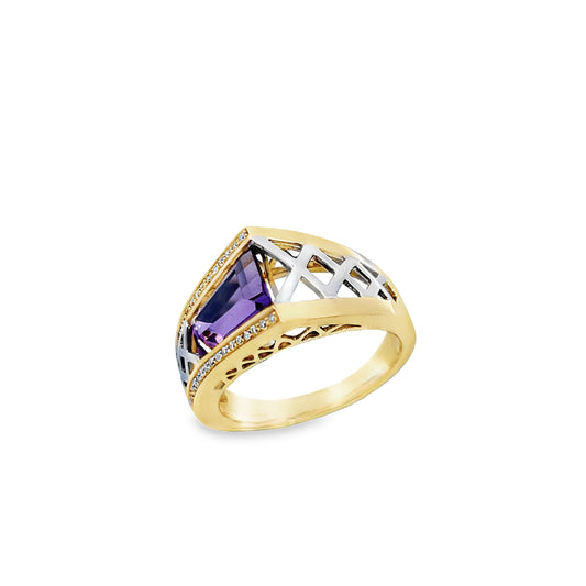 9ct Two Tone Amethyst and Diamond Ring