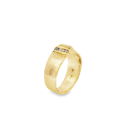9ct Yellow Gold and Diamond Wedder Band