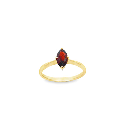 9ct Garnet Ring